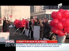 SPECIAL! Cerere în căsătorie inedită! A cerut-o de soţie cu alpiniştii