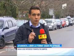 Sute de studenţi din Regie au ieşit pe splai la o ţigară. Şi la un protest