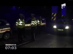 O cisternă încărcată cu 40 de tone de acid sulfuric s-a răsturnat şi a luat foc, pe o şosea din Prahova