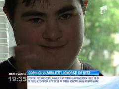Copiii cu dizabilităţi, ignoraţi de stat