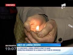 Mii de oameni s-au adunat în Noaptea de Înviere în jurul fiecărei biserici