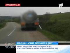 Şoferul unei cisterne surprins în timp ce deversa reziduuri lactate într-un şanţ de pe marginea drumului