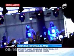 Momente tensionate la concertul Carla's Dreams din Piatra-Neamţ. Mai mulţi fani ai trupei au leşinat