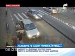 Şi-a distrus maşina din cauza unui simplu claxon. Cel mai fricos şofer