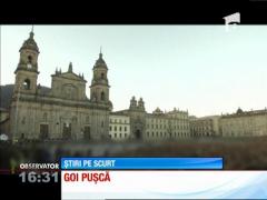 Şase mii de columbieni s-au dezbrăcat de haine şi de inhibiţii în numele artei şi păcii