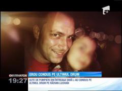 Pompierul căzut în misiune, după ce un perete s-a prăbuşit peste el, condus pe ultimul drum