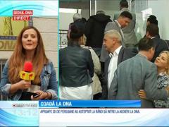 Se întâmplă în România! AGLOMERAŢIE la intrarea în sediul DNA. Aproape 20 de persoane au asteptat la rând să intre la audieri. Printre ele, Liviu Dragnea