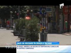 În orașe, oamenii s-au ascuns de temperaturile caniculare în centrele comerciale