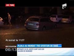 E haos în mai multe judeţe din ţară. Ploile torenţiale au făcut prăpăd