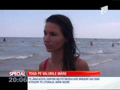 SPECIAL! Yoga pe placa de windsurf