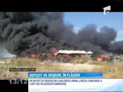 Un depozit de deşeuri, din judeţul Constanţa, a luat foc