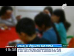 Orfanii îşi găsesc mai uşor familii, după modifcarea legii adopţiilor