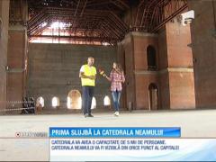 Imagini din Catedrala Mântuirii Neamului. Constructorii au finalizat proiectul în proporţie de 70%