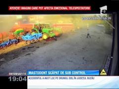 Un TIR scăpat de sub control a fost la un pas să producă o tragedie lângă Buzău