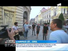 Un tânăr muzician a fost invitat de trupa Proconsul să cânte pe pe scena Sălii Palatului
