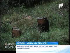 Incendiu urmat de o explozie, la un atelier de dezmembrări auto din Arad