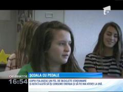 Metodă neobişnuită de predare. Iată școala cu pedale!