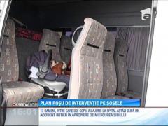 A fost activat codul roşu de intervenţie în această dimineaţă la Miercurea Sibiului. 14 oameni au fost implicaţi într-un accident rutier violent, între un microbuz şi o maşină mică