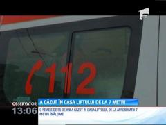 Incident extrem de grav într-un bloc din Ploieşti. O femeie de 55 de ani a căzut în casa liftului de la aproximativ 7 metri înălţime