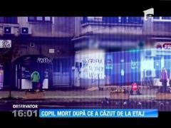 Copil de zece ani mort după ce a căzut de la etaj