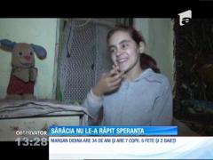 Şapte copii trăiesc într-o cămăruţă, însă sărăcia nu le-a răpit speranţa!