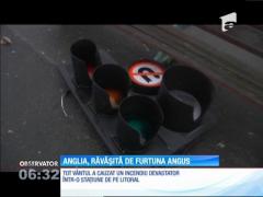 Sudul Angliei, răvăşit de o furtună de violentă