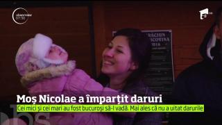 În Constanţa, Moş Nicolaie a ajuns cu barca
