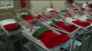 Nou-născuții de la o maternitate americană au primit haine de spiriduși