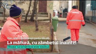 Oamenii care fac curat pe străzi au o meserie grea, dar și prost plătită