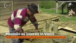 Turiștii care vor să viziteze Viscri au la dispoziție 25 de căruțe