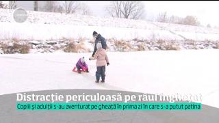 Distracţie periculoasă pe râul Mureş