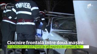 Două maşini s-au ciocnit frontal la intrare în Tulcea. Doi oameni au fost răniţi