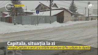 În Capitală, pe arterele principale se circulă în condiții normale