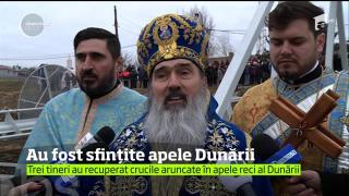 Credincioşii ortodocşi sărbătoresc Boboteaza