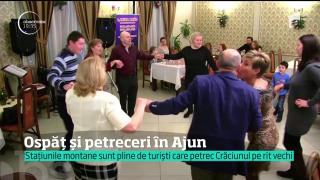 La minus 16 grade Celsius, turiştii de rit vechi au sărbătorit Crăciunul pe pârtie