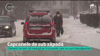Capcanele de sub zăpadă.  În Constanţa, o fetiţă de 11 ani a căzut într-un canal! (VIDEO)