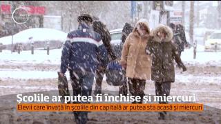 Elevii care învață în școlile din capitală ar putea sta acasă și miercuri