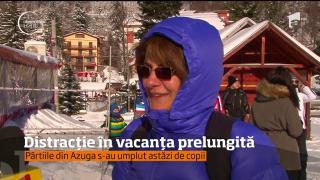 Distracție în vacanța prelungită. Pârtiile din Azuga s-au umplut de copii