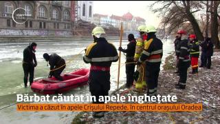 Salvatorii mai speră într-un miracol: un bărbat dispărut în apele îngheţate ale Crişului Repede e căutat de 24 de ore (VIDEO)
