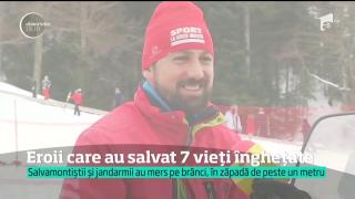 Șapte turiști s-au rătăcit în munți. Salvatorii și-au riscat viața pentru ei, căutându-i peste 12 ore în gerul năprasnic