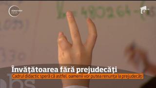 O învăţătoare din Bucureşti stârneşte rumoare în mediul online! Declară public că are păduchi! (VIDEO)
