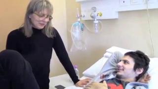 MIRACOLUL unui român care şi-a revenit după O LUNĂ DE COMĂ PROFUNDĂ. Tânărul, rugbist de succes în Italia, fusese călcat de maşină (VIDEO)