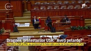 Dragnea, către protestatarii USR din Parlament: ”Aveți petarde?”
