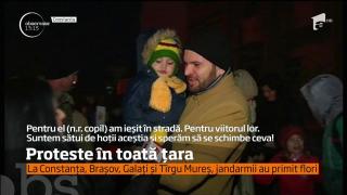 Proteste în toată ţara. Cei mai mulţi dintre protestatari au manifestat paşnic