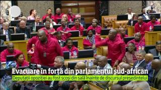Bătaie în Parlamentul Africii de Sud! Discursul preşedintelui Jacob Zuma a iscat reacţii violente din partea deputaţilor din Opoziţie(VIDEO)