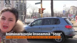 Inimioara roșie înseamnă "Stop". În Constanța, culoarea roșie a unor semafoare apare sub formă de inimă
