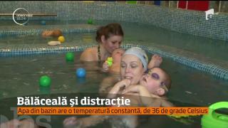 Bălăceală și distracție pentru bebeluși! De la nou-născuţi, la puşti de 5 ani, micuţii au parte de un program inedit