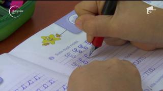 Învățătoarea din Brașov care agresa copii împarte părinţii în două tabere: Oamenii se întrec în scuze şi acuze