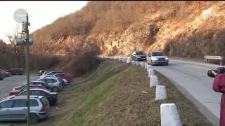 Un MORT şi zeci de RĂNIŢI GRAV, în urma unei explozii la un depozit de muniţie din Serbia