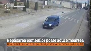 A căzut în faţa Primăriei şi a stat acolo o jumătate de oră, ignorat de trecători